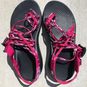 Women’s Chacos Size 7